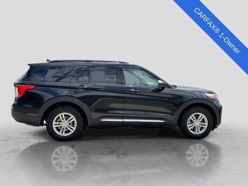 Used 2023 Ford Explorer XLT w/ Equipment Group 202A AWD/4WD image 9