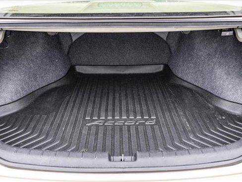 Used 2014 Honda Accord LX image 24