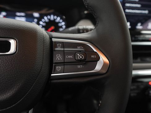 Used 2023 Jeep Compass Limited AWD/4WD image 26