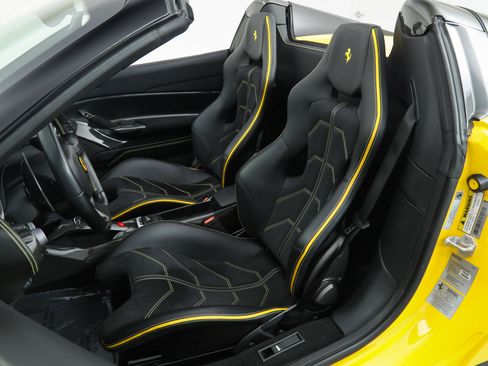 Certified 2018 Ferrari 488 Spider image 5