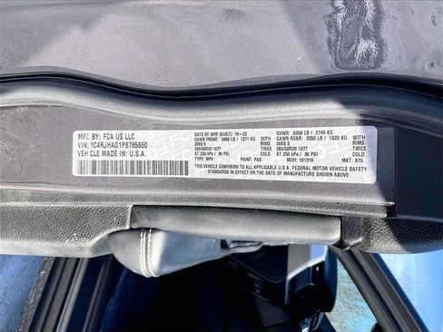 Used 2023 Jeep Grand Cherokee Altitude image 31