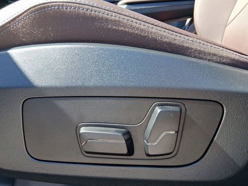 Used 2025 BMW X1 xDrive28i w/ Premium Package image 14