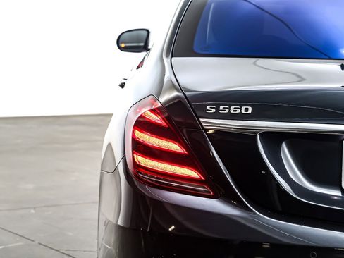 Used 2019 Mercedes-Benz S 560 Sedan image 15