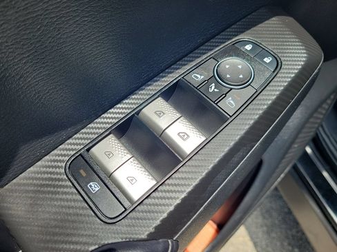 Used 2024 Mitsubishi Outlander SE FWD image 13