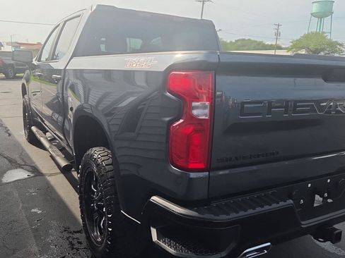 Used 2021 Chevrolet Silverado 1500 Custom Trail Boss w/ LPO, Dark Essentials Package AWD/4WD image 7