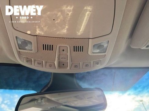 Used 2020 Ford Edge Titanium w/ Equipment Group 301A AWD/4WD image 18