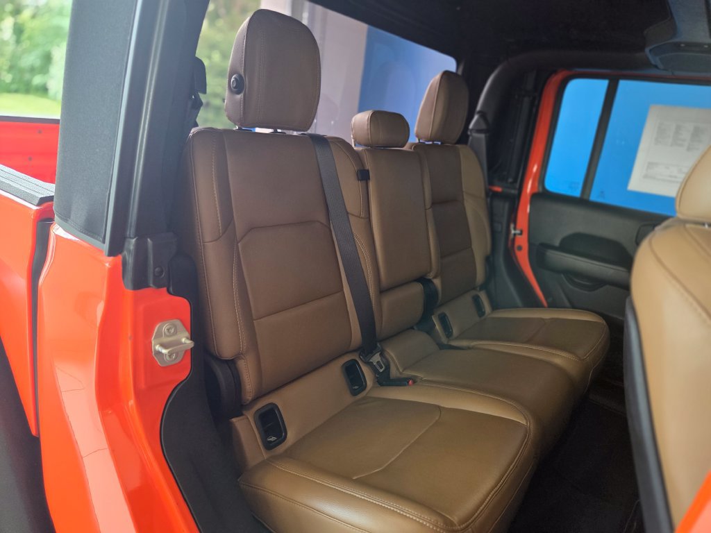 Used 2020 Jeep Gladiator Rubicon AWD/4WD image 26
