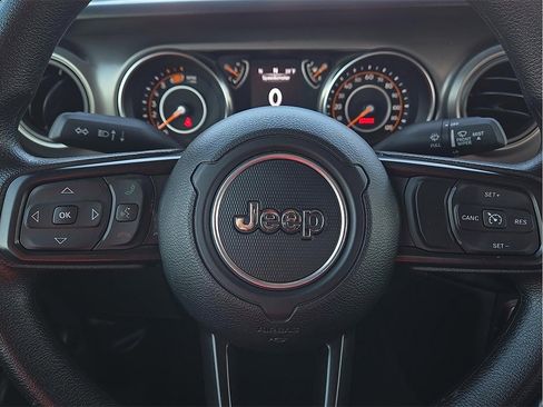 Used 2023 Jeep Wrangler Sport image 19