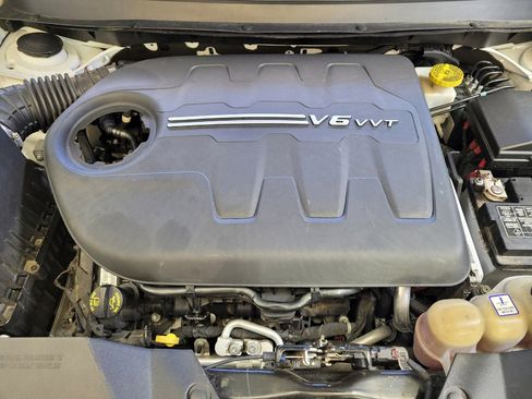Used 2021 Jeep Cherokee Limited AWD/4WD image 30
