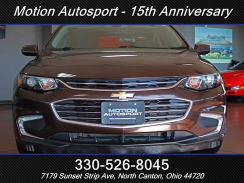 Used 2016 Chevrolet Malibu LT FWD image 3