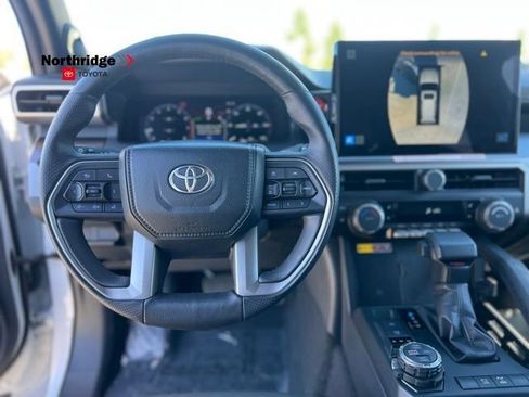 Used 2025 Toyota 4Runner TRD Off-Road Premium image 15