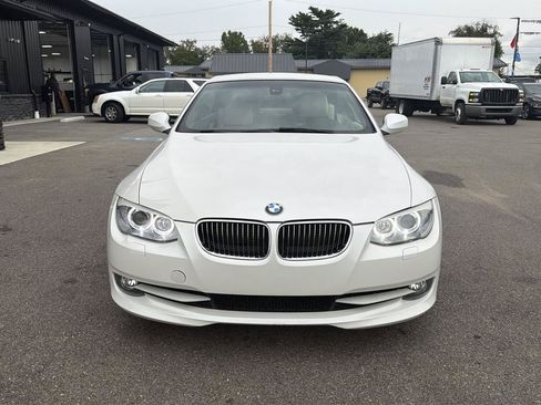Used 2013 BMW 328i Convertible RWD image 2