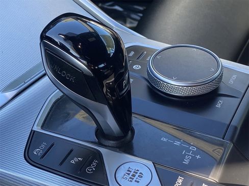 Used 2022 BMW 430i xDrive Convertible w/ Convenience Package image 23