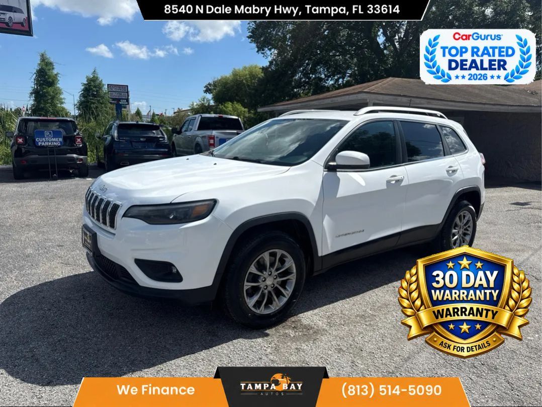 Used 2019 Jeep Cherokee Latitude Plus w/ Cold Weather Group AWD/4WD image 1