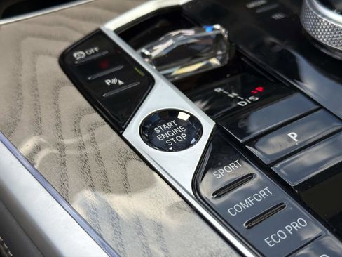 Certified 2023 BMW X7 M60i w/ Executive Package AWD/4WD image 28