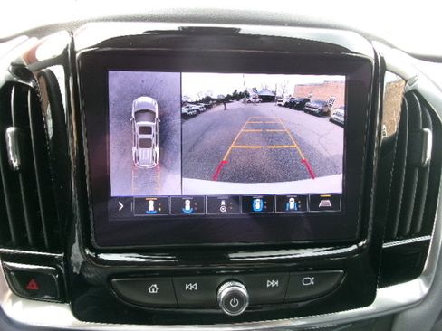 Used 2021 Chevrolet Traverse Premier image 26