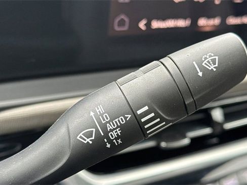 Used 2024 Buick Envista Avenir image 39