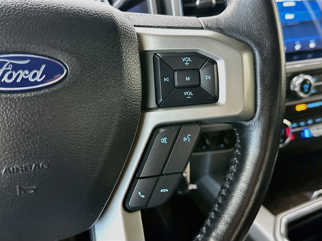 Used 2022 Ford F250 Lariat w/ Black Appearance Package AWD/4WD image 26
