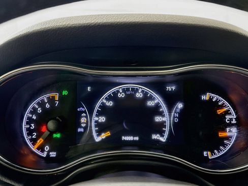 Used 2021 Jeep Grand Cherokee Limited w/ Luxury Group II AWD/4WD image 15