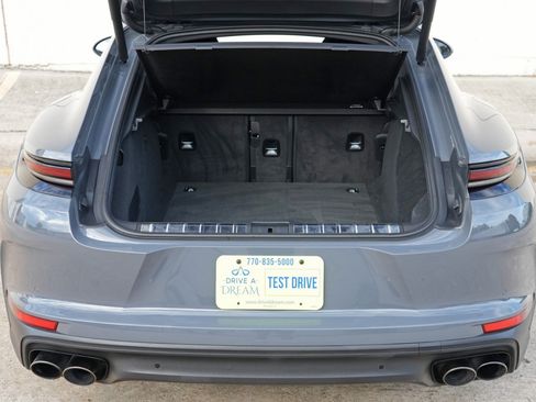 Used 2025 Porsche Panamera 4 w/ Premium Package AWD/4WD image 10