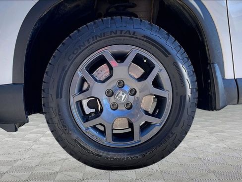 Certified 2025 Honda Pilot TrailSport image 23
