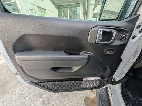 New 2026 Jeep Gladiator Sport image 35