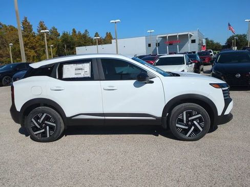 New 2026 Nissan Kicks SV image 4