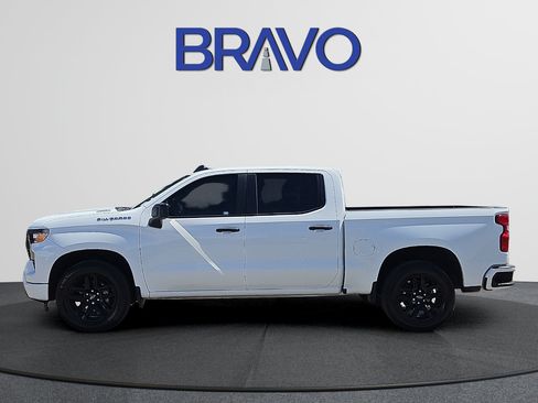 Used 2025 Chevrolet Silverado 1500 Custom RWD image 2