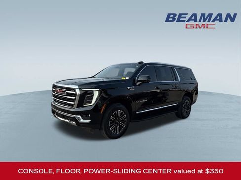 Used 2025 GMC Yukon XL Elevation RWD image 3