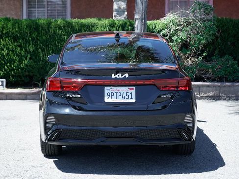 Used 2022 Kia Forte GT-Line w/ GT-Line Premium Package FWD image 7