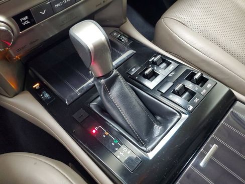 Used 2020 Lexus GX 460 Luxury image 30