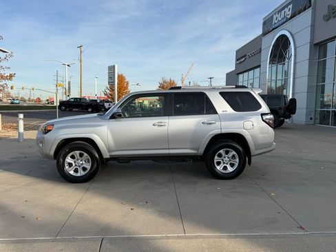 Used 2024 Toyota 4Runner SR5 Premium image 11