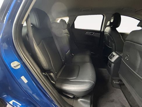 Used 2025 Kia Sportage EX AWD/4WD image 11