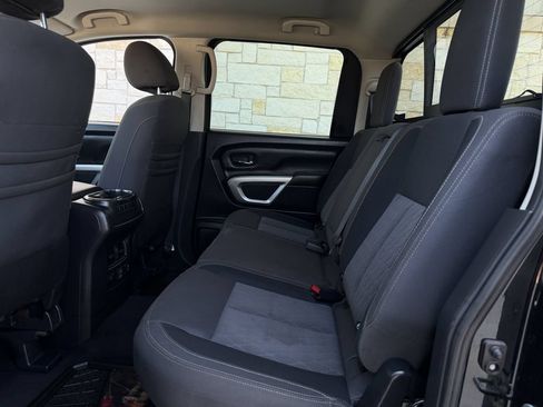 Used 2021 Nissan Titan SV w/ SV Convenience Package AWD/4WD image 26