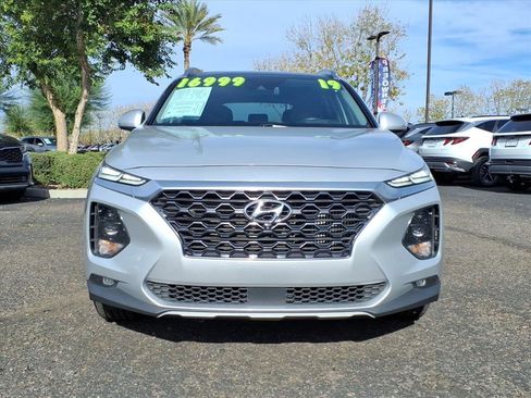 Used 2019 Hyundai Santa Fe FWD image 2