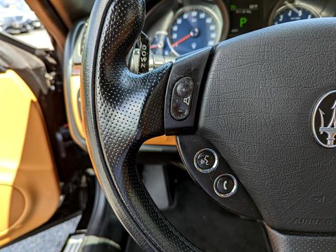 Used 2011 Maserati GranTurismo Convertible image 16