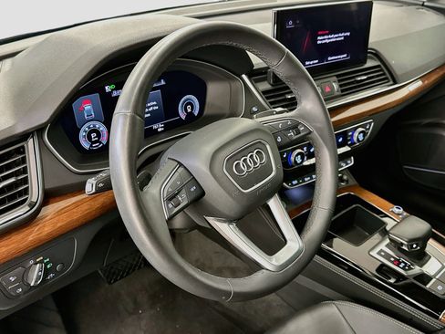 Used 2023 Audi Q5 2.0T Premium Plus w/ Premium Plus Package AWD/4WD image 18