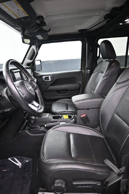 Used 2022 Jeep Wrangler Unlimited Sahara w/ LED Lighting Group AWD/4WD image 9