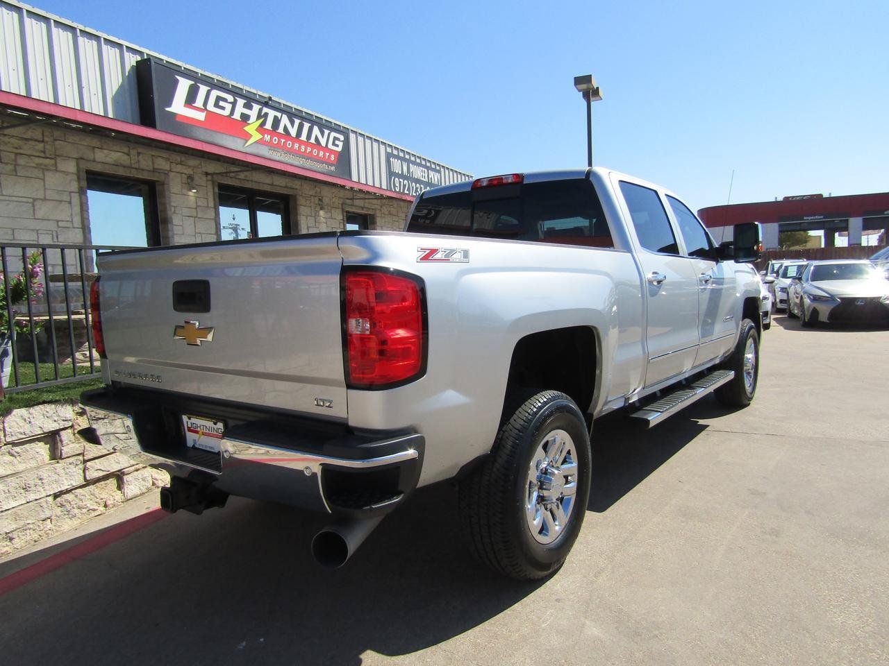 Used 2017 Chevrolet Silverado 2500 LTZ w/ Duramax Plus Package AWD/4WD image 4