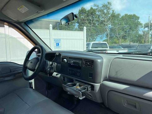 Used 2002 Ford F250 XL image 13
