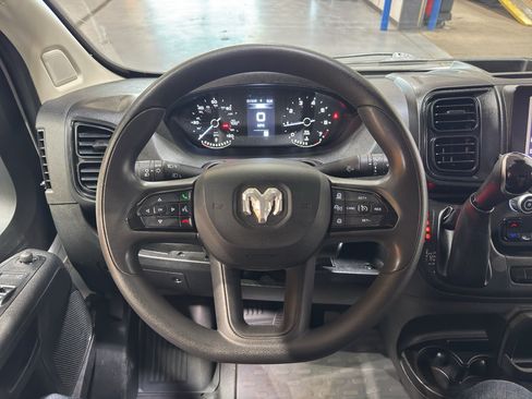 Used 2025 RAM ProMaster 3500 w/ Convenience Group FWD image 18