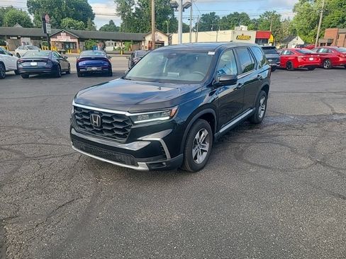 Used 2024 Honda Pilot EX-L image 2