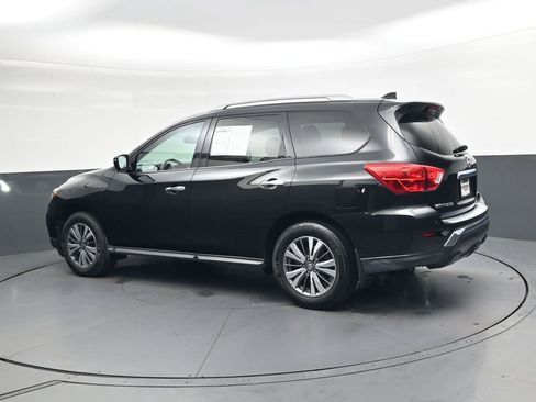 Used 2020 Nissan Pathfinder SV image 6
