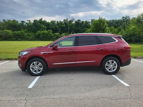 Used 2018 Buick Enclave Essence FWD image 3