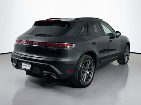 Certified 2025 Porsche Macan image 7