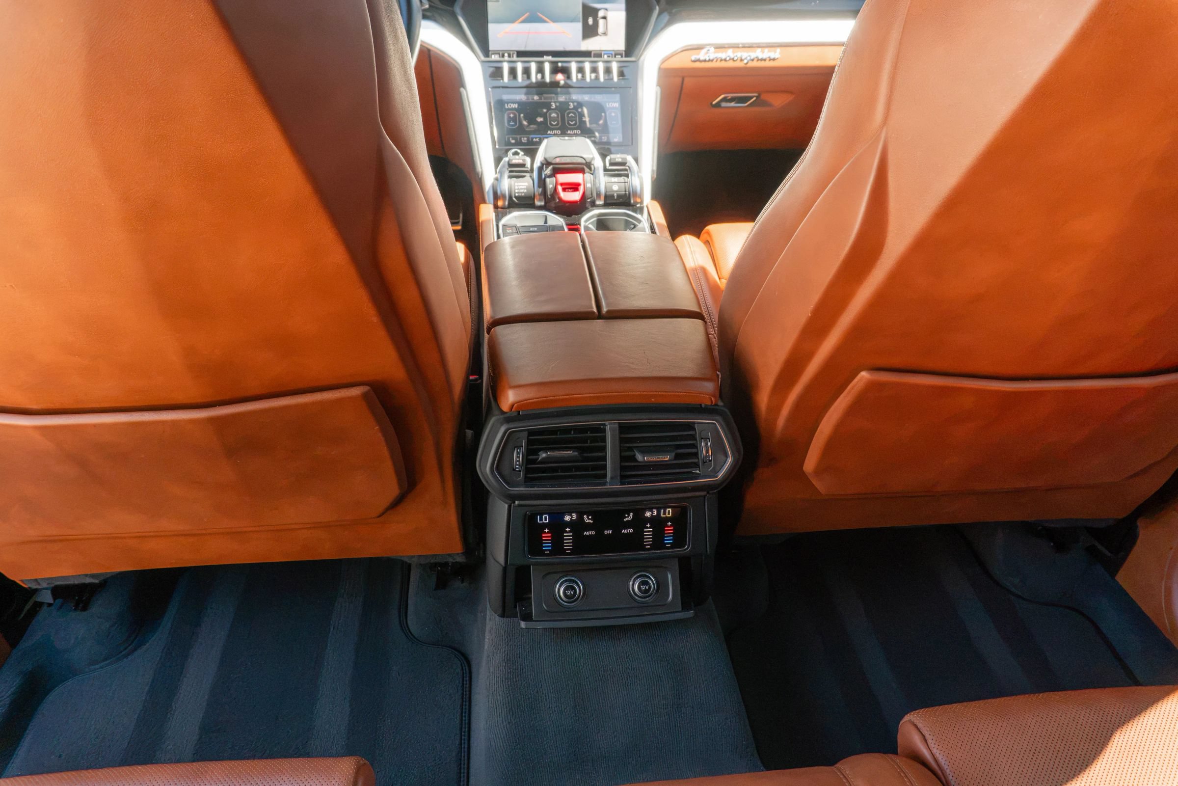 Used 2019 Lamborghini Urus AWD/4WD image 61