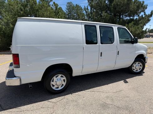 Used 2011 Ford E-150 and Econoline 150 w/ Commercial Cargo Van Pkg RWD image 4