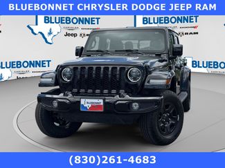 Used 2023 Jeep Gladiator Overland AWD/4WD video 1