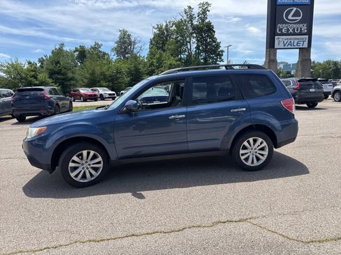 Used 2012 Subaru Forester 2.5X Premium AWD/4WD image 12