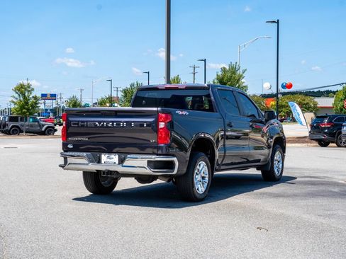 Used 2023 Chevrolet Silverado 1500 LT AWD/4WD image 8